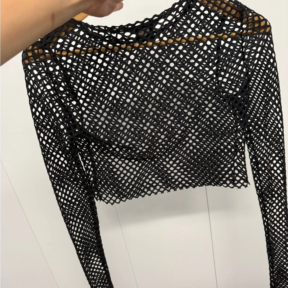 Hot Topic Black Fishnet Long Sleeve Top - Picture 4 of 4